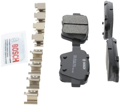 Pastillas de freno traseras de cerámica QuietCast 2013 para Volkswagen Passat Bosch 2012-2014 Foto 1 de 4