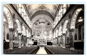 Tarjeta postal de los padres franciscanos G7 interior de la iglesia de la Asunción de Siracusa NY RPPC - Imagen 1 de 2
