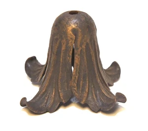 BRASS FINISH LIGHT PART SOCKET COVER FLOWER DESIGN - Picture 1 of 4