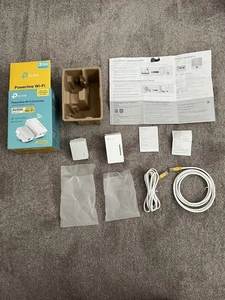 TP-Link TL-WPA4220 Powerline Adapter Wi-Fi Extender Kit 2 Ethernet Ports White - Picture 1 of 9