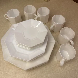 Vintage Arcopal France Novoctime Octagonal French Milk Glass 24 Piece White Set - Picture 1 of 5