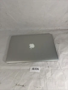 Apple MacBook Pro 13" Retina A1502 EMC 2835 Portatile - MacOS non testato - Foto 1 di 9