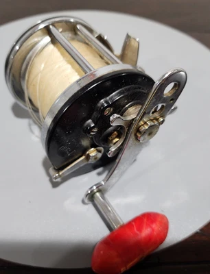 Vintage Penn 99 Silver Beach 66-02 Reel 1950s Red Bakelite Handle USA Classic - Image 1 of 4