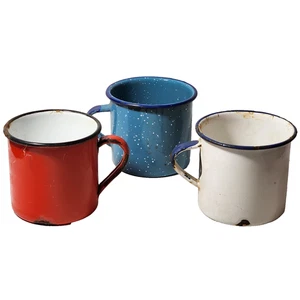 VTG Enamel Tin Cup Set of 3 Farm House Cottage Display Decor Rusty Patina 12oz - Picture 1 of 11