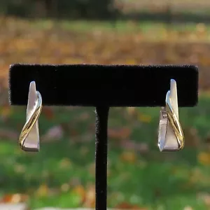 14k Gold 2 Tone Crossover Oval Hoop Earrings 1” 5.1g - Picture 1 of 7