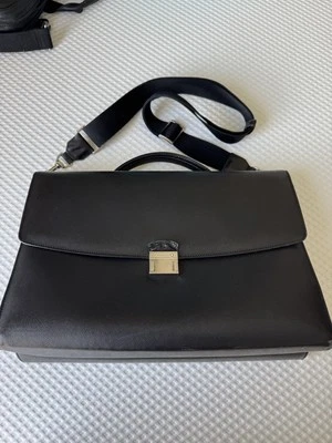 Maletín de cuero Mont Blanc Foto 1 de 4