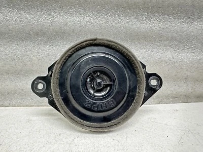 Динамик верхний для приборной панели Mazda 3 T40828 2014-2018 годов выпуска BHP266960 от оригинального производителя - Изображение 1 из 4