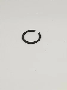 113517279 CV Snap Ring Circlip fits 73-91 Audi, 70-76 Porsche & 68-07 Volkswagen - Picture 1 of 1