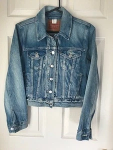 Levi's Women Ladies Blue Denim Jacket Size Small - EUC - Picture 1 of 6
