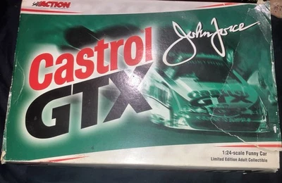 Autografiado John Force Castrol Start Up Next Generation 2005 Mustang Funny Car.  Foto 1 de 4