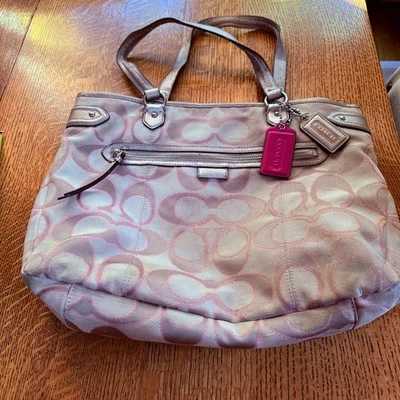 Vintage Coach Pink Sprinkle Canvas Hobo Bag Purse. Prettier than pictures 👜 - Image 1 of 4