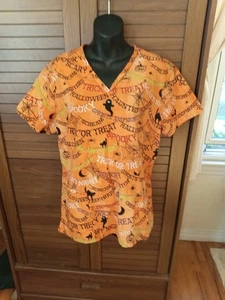 Scrubs Women's Size Medium Three Pocket V-neck Short Sleeve 3 Pocket Scrub Top - Picture 1 of 9