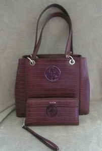 GUESS CC669136 Kamryn Burgundy Croc-Embossed Shopper Handbag Purse & Wallet Neu mit Etikett - Bild 1 von 12