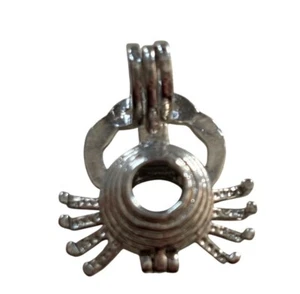 Vintage Sterling Silver Crab Pendant With Tribal Design - Picture 1 of 6