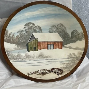 13 Zoll handbemalte Holzschüssel 3D Wandaufhänger schneebedeckte Feldscheune Vintage - Bild 1 von 6