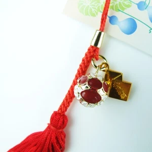 JAPANISCHER OMAMORI SHIRASAKI Charm Viel Glück Gesundheit Kürbis GLOCKENBAND rot - Bild 1 von 2