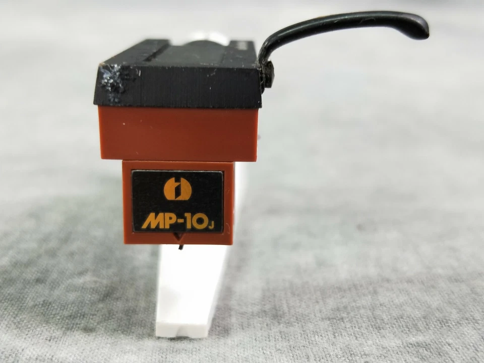 Nagaoka MP-10 Phono Stereo Cartridge With Head shell In VG Condition  - Image 1 of 4
