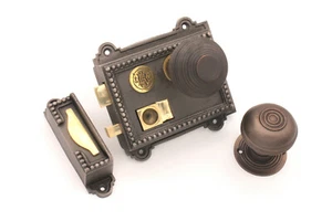 Pestillo de llanta de hierro fundido Regency con perillas de puerta de latón para colmena/bloxwich bronce envejecido - Imagen 1 de 17