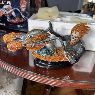 Ghost Rider Hell Ciclo Busto Estatua Vista Previa Diamante Seleccionado Numerado De 5000 Foto 1 de 4