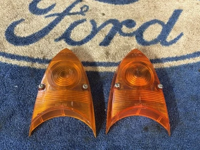 Ford Consul Mk2 Rear Indicator Lenses With Screws - Image 1 of 4