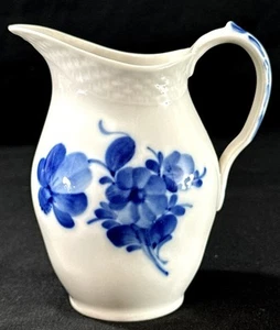 Crema Royal Copenhagen Dinamarca Flores Azules Nº 8026 - Imagen 1 de 6