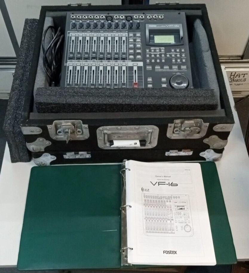 Fostex Vf-16 Digital Multitracker Recorder Adat Optical with road case NO EFFECT - Image 1 of 4