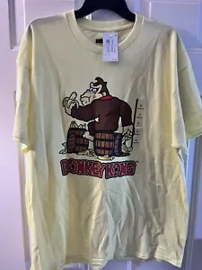 Men’s Nintendo Donkey Kong Graphic T-shirt Size XL Athletic Fit Yellow New - Picture 1 of 3