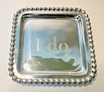 Bandeja cuadrada con cuentas de aluminio MARIPOSA "I DO" para anillos Foto 1 de 4