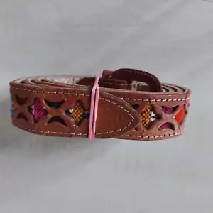 Damen Gürtel braun/bunt -- schmal --108 cm Gesamtlänge --Leder Schnalle - Bild 1 von 6