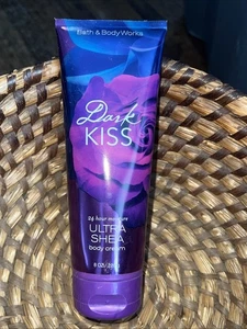 Crema Corporal Ultra Karité Bath & Body Works DARK KISS 24 horas hidratación 8 oz - Imagen 1 de 2