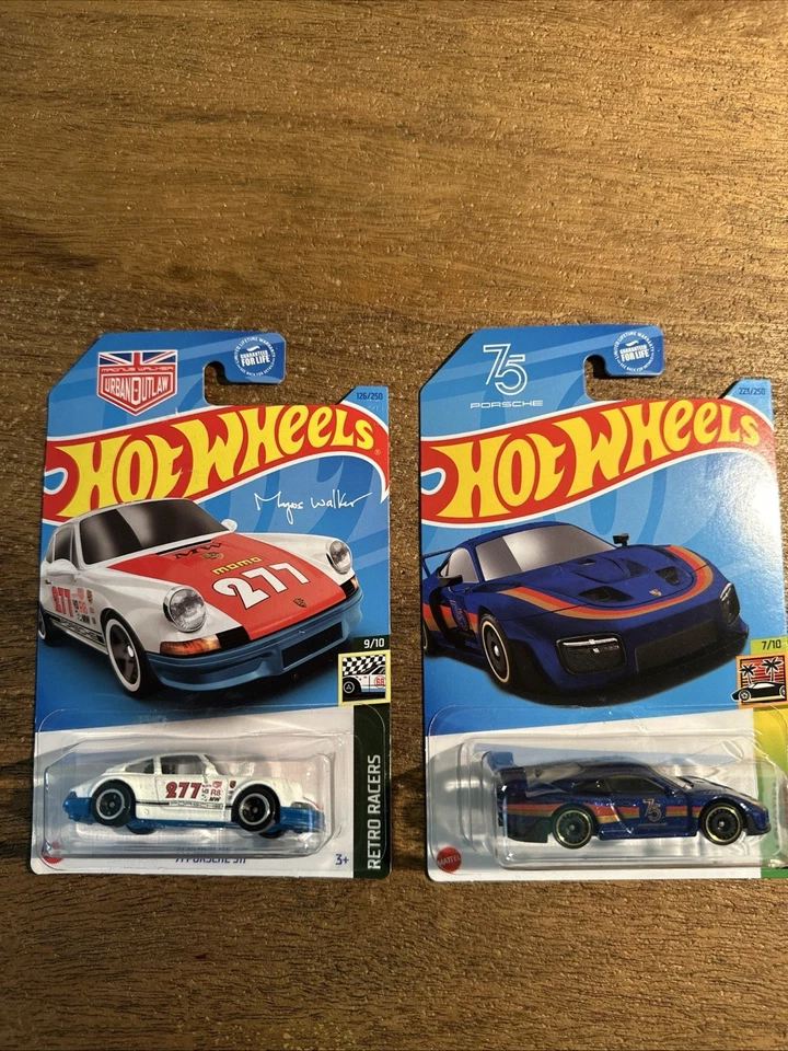 Porsche 1971 blanco/rojo MW modelo de coche diecast escala 1:64 con paquete Porsche azul marino/rojo 4 Foto 1 de 1