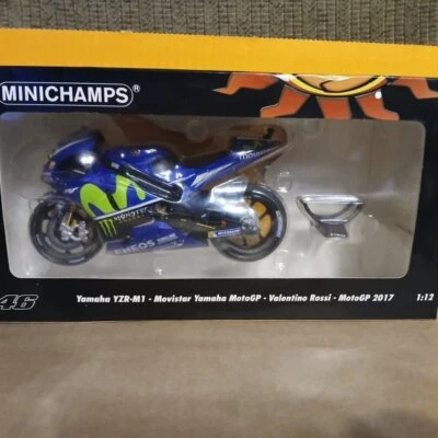 1/12 Minichamps Yamaha YZR-M1 V. Rossi Movistar Yamaha MotoGP 2017 122 173046 - Bild 1 von 2