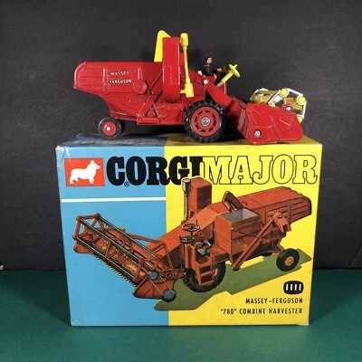 Corgi Major | 1111 | Massey-Ferguson 780 Combine Harvester & Box | Plastic Tines - Image 1 of 4
