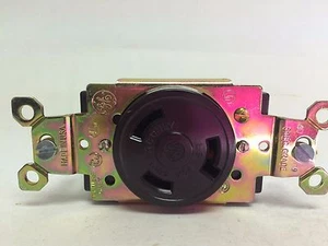 GE GENERAL ELECTRIC 30A 480V SINGLE LOCKING RECEPTACLE - Picture 1 of 1
