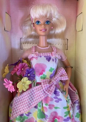 Muñeca Barbie Spring Petals 2da en Serie Edición Especial 1996 Mattel Avon 16746 Foto 1 de 4