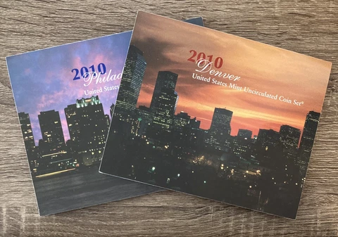 2010 U.S. Mint Sets Uncirculated Denver & Philadelphia Cover