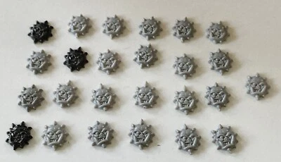 Emblemas de escudo solar malvados orcos de fantasía y duendes de Warhammer fuera de stock (x25) K1 9573 Foto 1 de 4