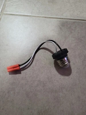 PATRIOT E26 SOCKET BASE SCREW IN ADAPTER LIGHT LED HOME RESIDENTIAL WIRING - Image 1 of 2