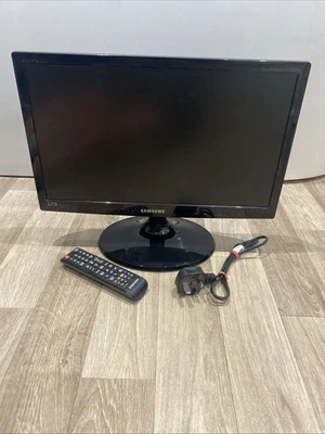 Samsung T19B300W - 19 inch HD Ready TV Monitor with Stand Remote Caravan - Image 1 of 4