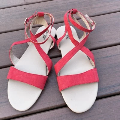 Sandalias Avon Cushion Walk Collection rojas sin cordones planas correa al tobillo hebilla talla 9 Foto 1 de 4