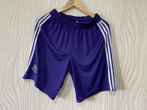 NEWCASTLE UNITED FOOTBALL SOCCER SHORTS ADIDAS sz M Cover