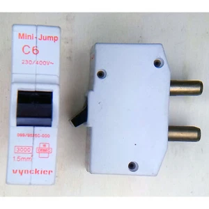 1x 6A disjoncteur fusible automatique 6A à broches 20mm 230V à 400V CEBEC 3000 - Imagen 1 de 7