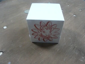 Almohadilla de notas Elsie the Cow Cube - sellado - Imagen 1 de 4