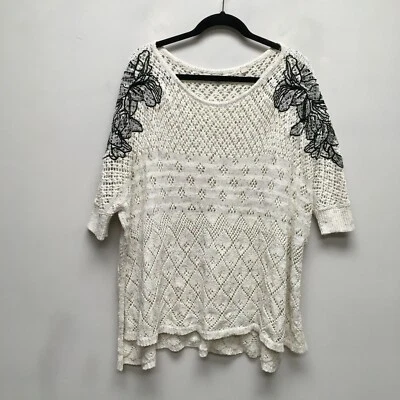 Poncho Suéter Anthropologie Tejido y Anudado Floral Bordado Launa XS/S Foto 1 de 4