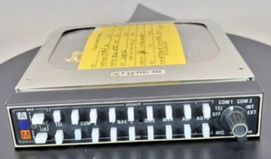 KMA 24 Marker Beacon Receiver & Isolation Amplifiers 066-1055-03 - Picture 1 of 6