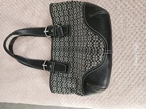 imaculate condition vintage coach handbag pre owned £485 when new - Picture 1 of 8