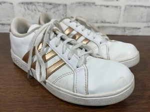 Adidas Grand Court Shoes Classic Style Metallic Stripes White Girls Size 2 - Picture 1 of 20