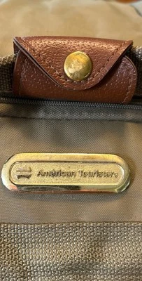 Bolso de mano American Tourister verde oscuro equipaje Foto 1 de 4