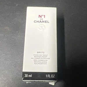 Chanel No.1 de CHANEL Red Camelia Revitalizing Foundation BR172 Neu - Bild 1 von 5