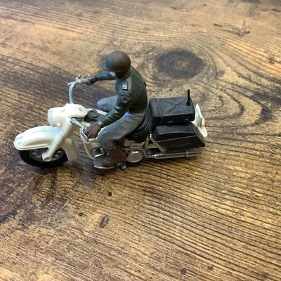 Motocicleta Harley Davidson Britains 9692 US Sheriff - De colección escala 1:32 Foto 1 de 4